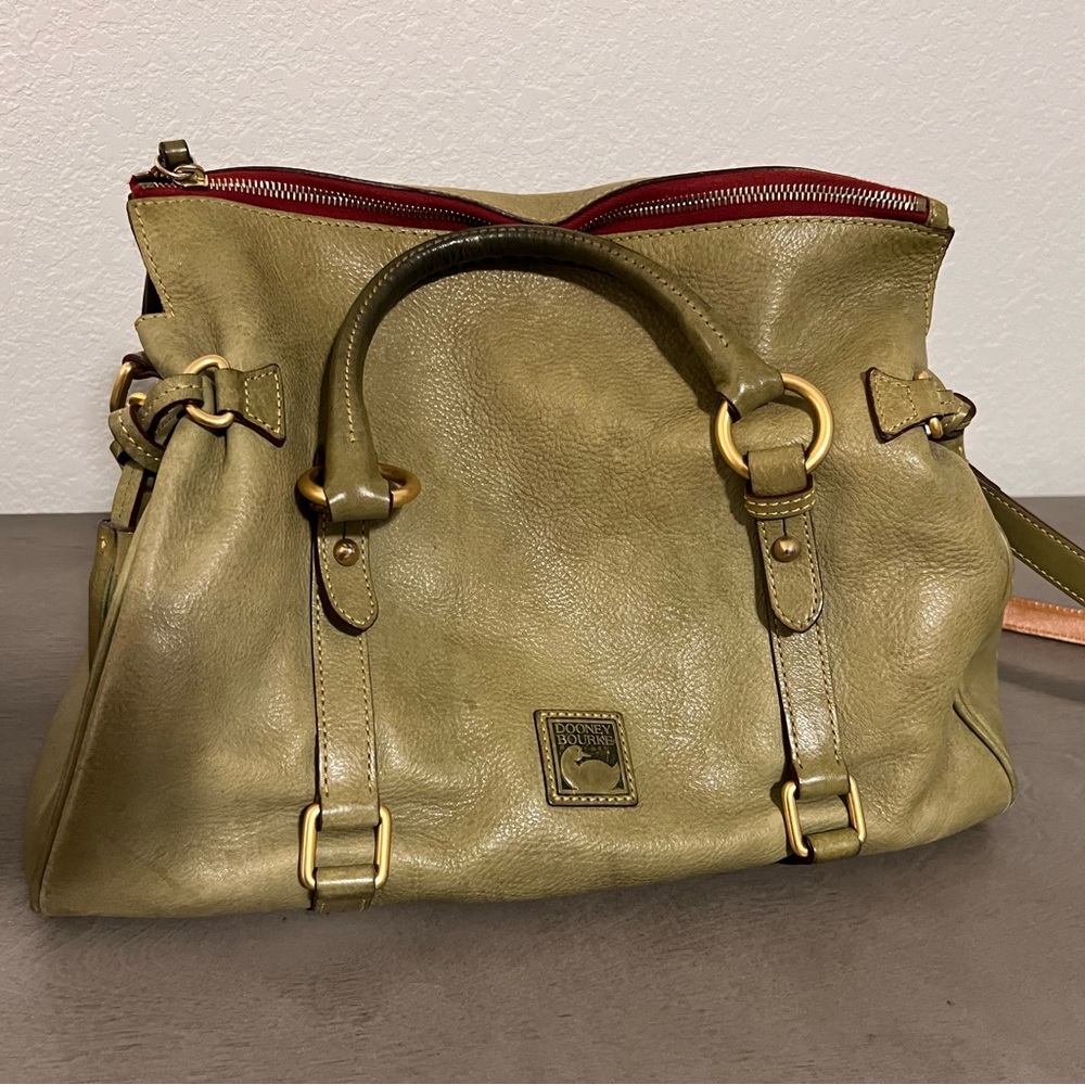 Dooney & Bourke Tote
